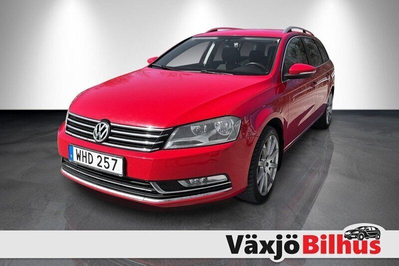 Röd Begagnad 2013 VW Passat Kombi | 89 900 kr (Dyr) - Bild 1/4