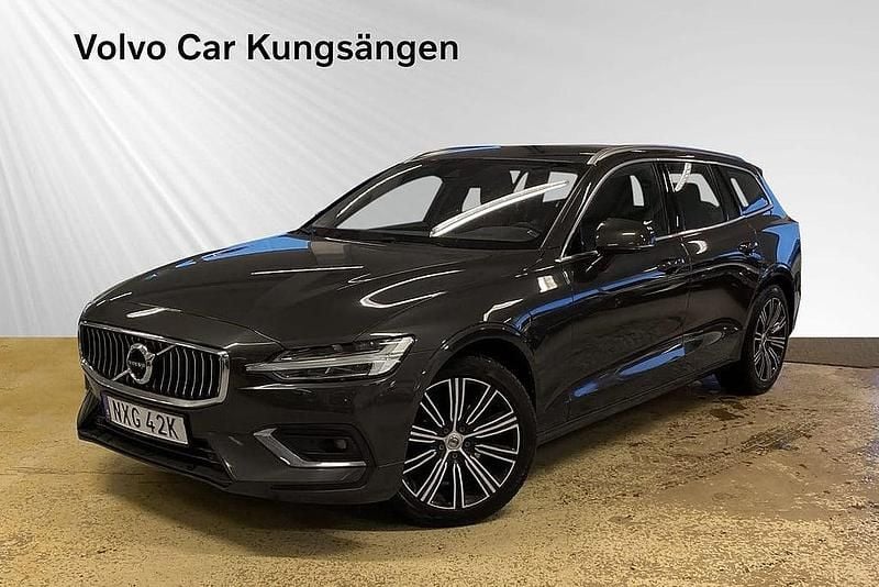 Grön Begagnad 2019 Volvo V60 Inscription Kombi | 279 900 kr (Dyr) - Bild 1/3
