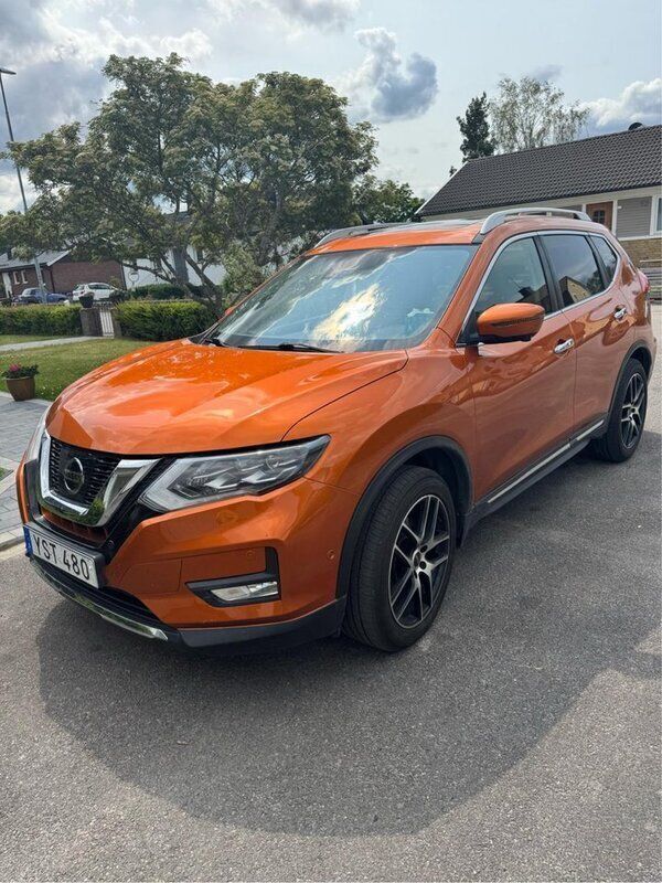 Orange Begagnad 2017 Nissan X-Trail SUV | 180 000 kr (Marknadspris) - Bild 1/4