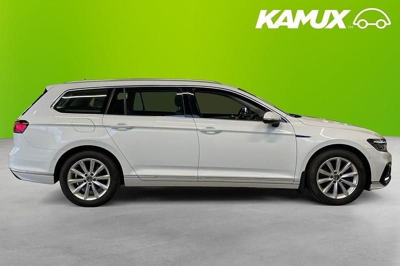 Begagnad VW Passat GTE 157 HK (115 kW) 2021 Vit Kombi