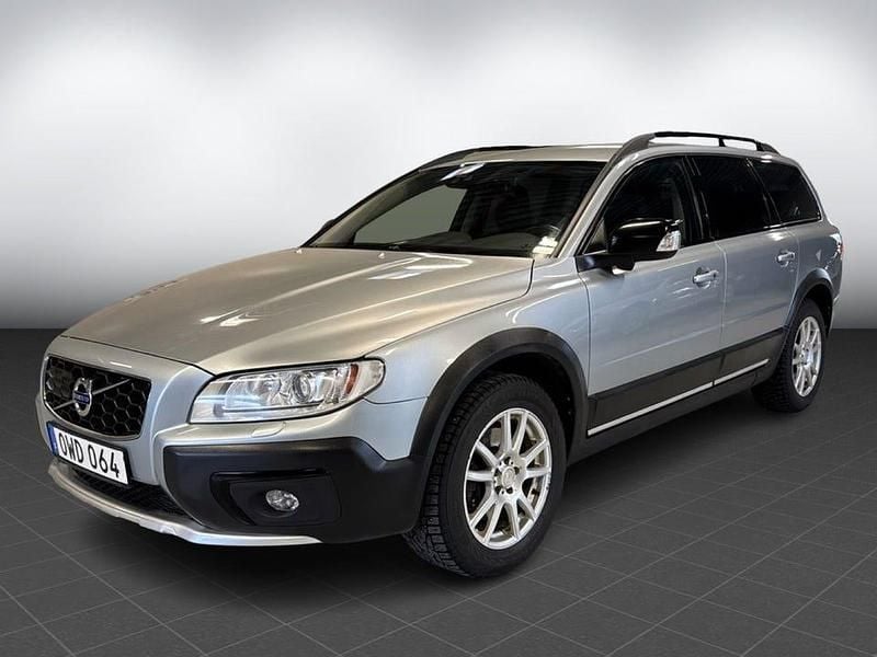 Electric silver metallic Begagnad 2015 Volvo XC70 Standard Sedan | 169 900 kr (Marknadspris) - Bild 1/4