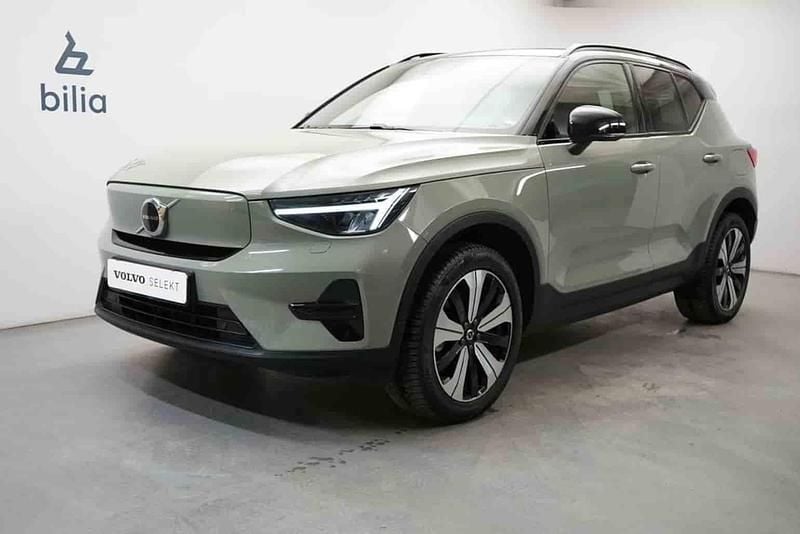 Grön Begagnad 2023 Volvo XC40 Single Motor SUV | 334 900 kr - Bild 1/1