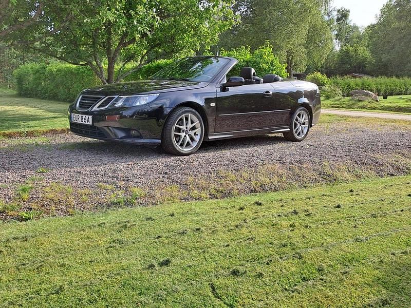 Svart Begagnad 2009 Saab 9-3 Cabriolet Cab | 178 000 kr (Dyr) - Bild 1/4