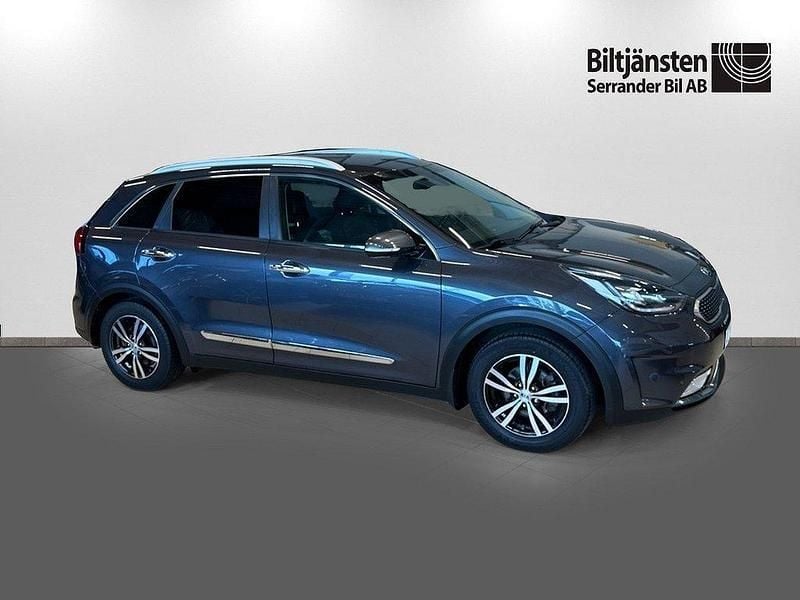 Begagnad Kia Niro Advance 142 HK (104 kW) 2017 Grå SUV