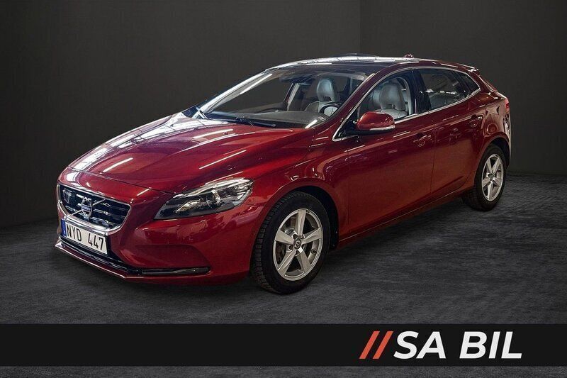 Röd Begagnad 2014 Volvo V40 Summum Kombi | 134 500 kr (Marknadspris) - Bild 1/4