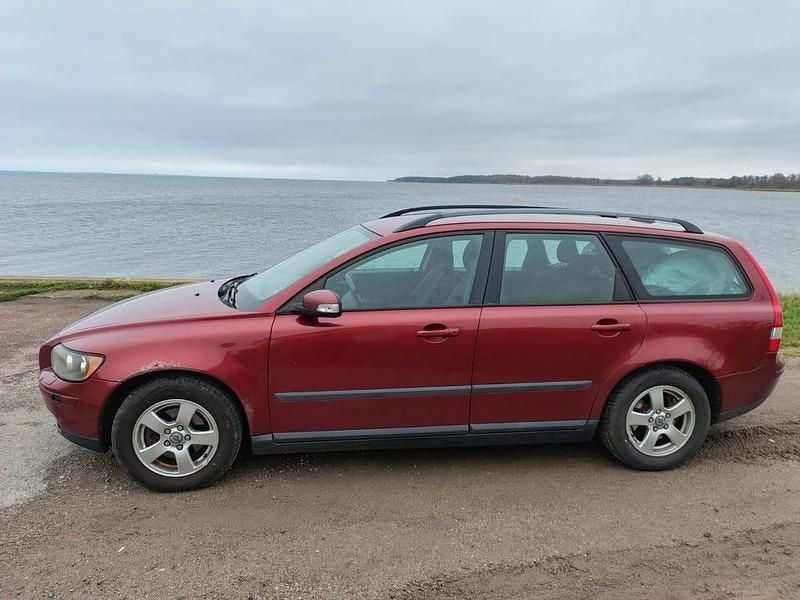 Begagnad 2007 Volvo V50 Kombi | 9 000 kr - Bild 1/2