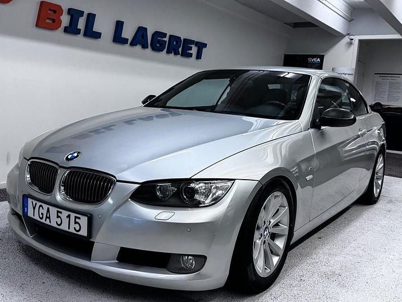 Grå Begagnad 2008 BMW 325 Cabriolet Comfort Edition Cab | 139 900 kr - Bild 1/4