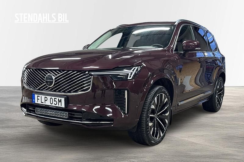 Mörkröd (röd) Begagnad 2025 Volvo XC90 Ultra SUV | 859 000 kr (Dyr) - Bild 1/4