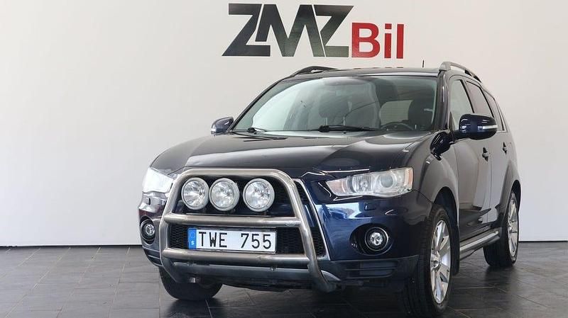 Blå Begagnad 2011 Mitsubishi Outlander SUV | 74 900 kr (Marknadspris) - Bild 1/4