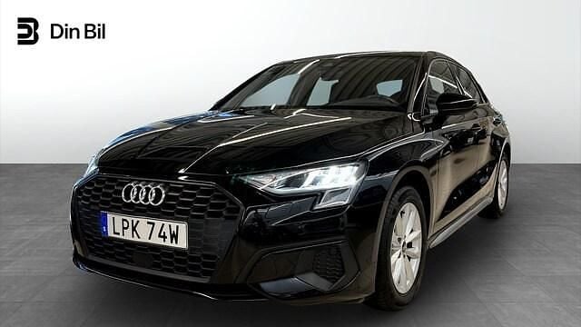 Brilliantsvart Begagnad 2022 Audi A3 Proline | 269 000 kr (Marknadspris) - Bild 1/4