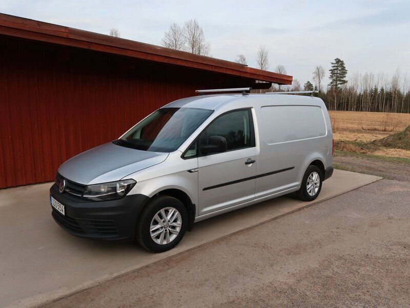 Silver Begagnad 2017 VW Caddy Maxi Minibuss | 158 000 kr (Lite dyr) - Bild 1/4