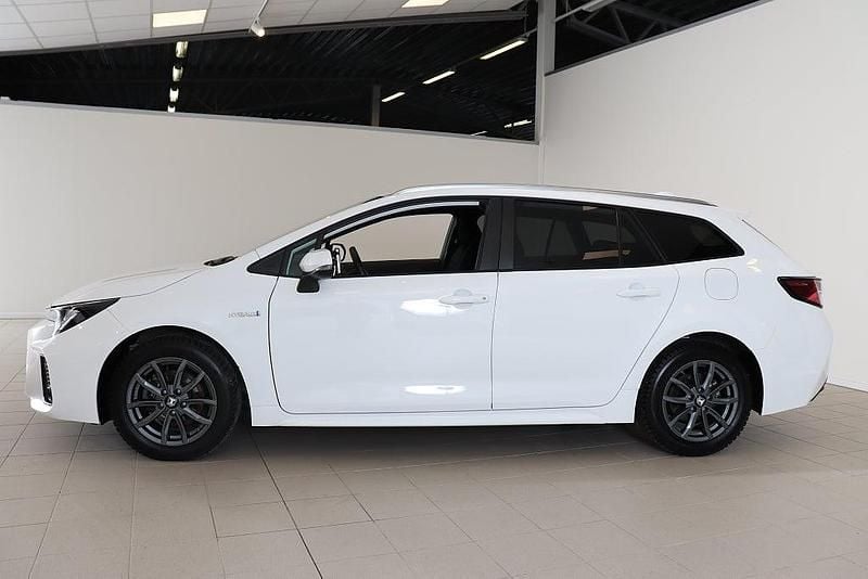 Begagnad Suzuki Swace 140 HK (102 kW) 2022 Vit Kombi