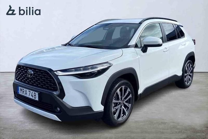 Vit Begagnad 2024 Toyota Corolla Cross SUV | 379 900 kr - Bild 1/1