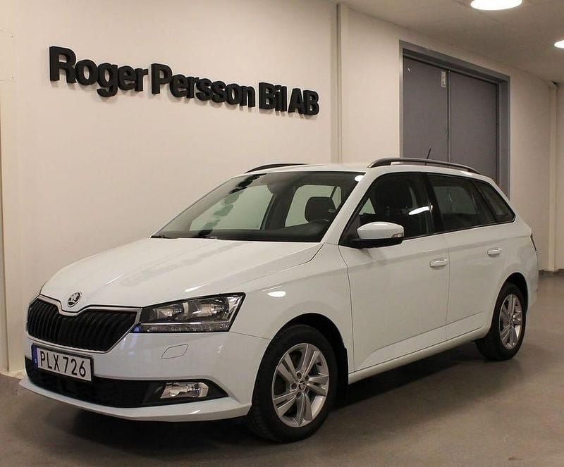 Vit Begagnad 2018 Skoda Fabia Kombi | 139 000 kr (Marknadspris) - Bild 1/4