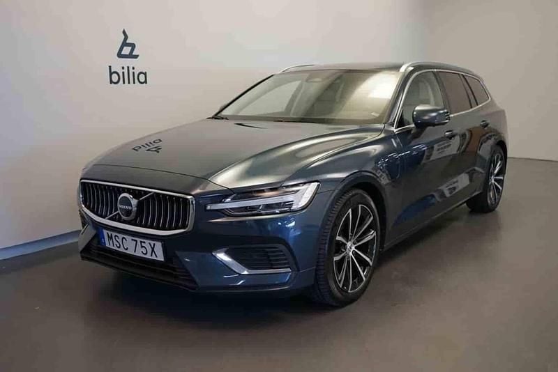 Blå Begagnad 2024 Volvo V60 Kombi | 429 500 kr (Lite dyr) - Bild 1/1