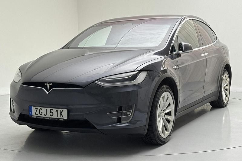 Grå Begagnad 2019 Tesla Model X SUV | 415 000 kr (Marknadspris) - Bild 1/4