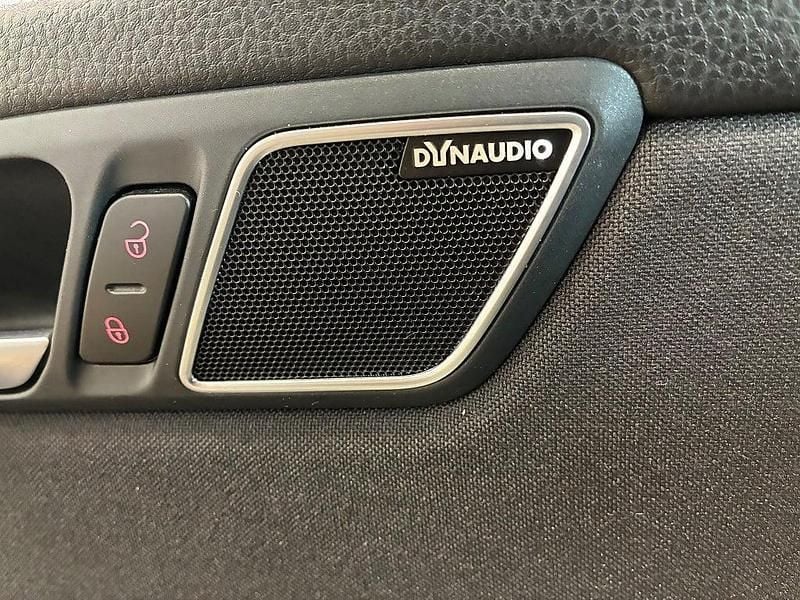 Begagnad VW Sharan 150 HK (110 kW) 2016 Vit Minibuss