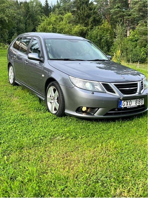 Grå Begagnad 2008 Saab 9-3 Kombi | 43 000 kr - Bild 1/4