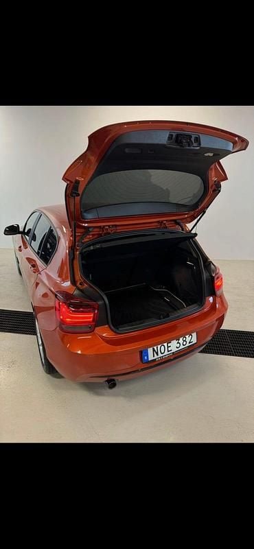 Begagnad BMW 118 143 HK (105 kW) 2014 Halvkombi