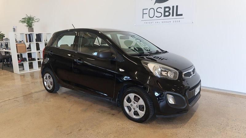 Svart Begagnad 2011 Kia Picanto Halvkombi | 44 900 kr (Marknadspris) - Bild 1/3