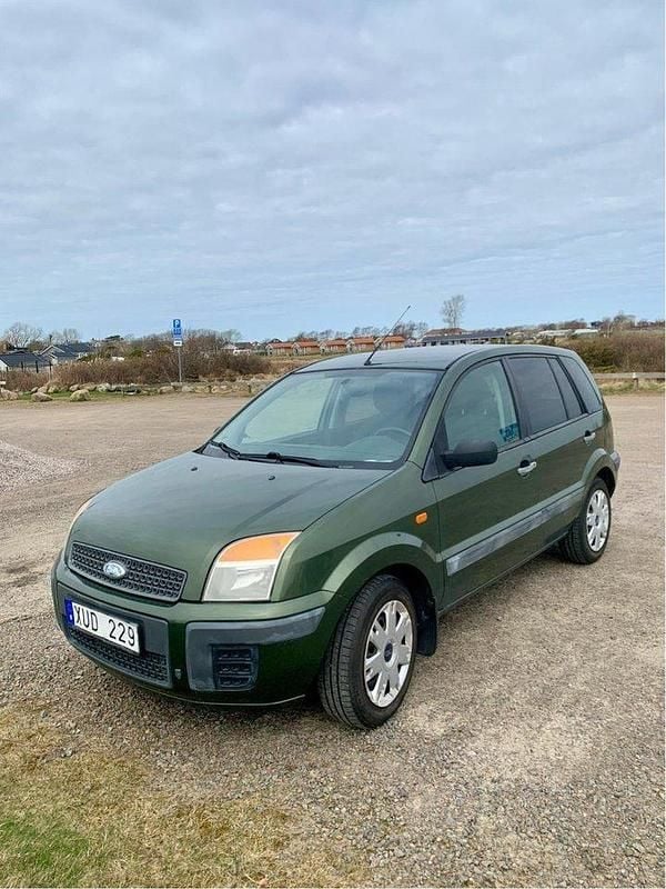 Begagnad 2006 Ford Fusion Halvkombi | 22 500 kr (Marknadspris) - Bild 1/4