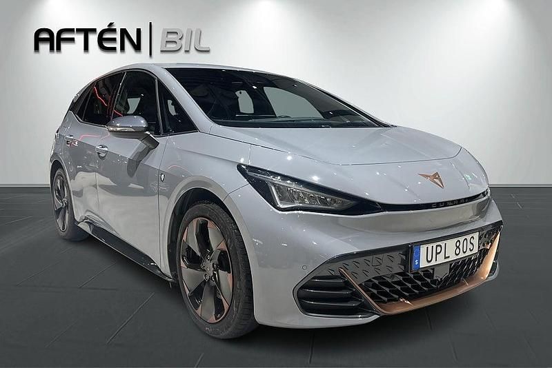 Begagnad Cupra Born 169 kW (231 HK) 2023 Grå Halvkombi