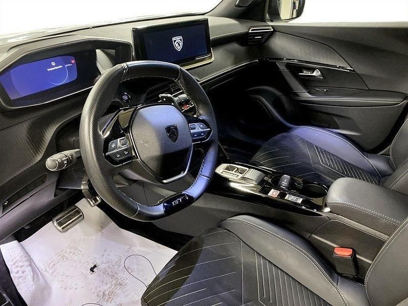 Begagnad Peugeot 2008 GTi 131 HK (96 kW) 2024 Vit SUV