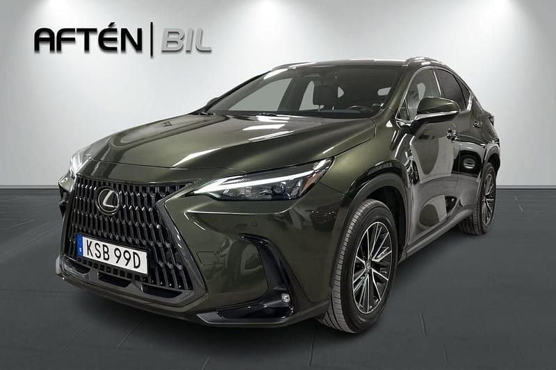 Grön Begagnad 2022 Lexus NX450h+ SUV | 489 800 kr (Superpris) - Bild 1/3