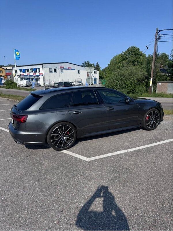 Grå Begagnad 2018 Audi A6 S-Line Kombi | 279 000 kr - Bild 1/4