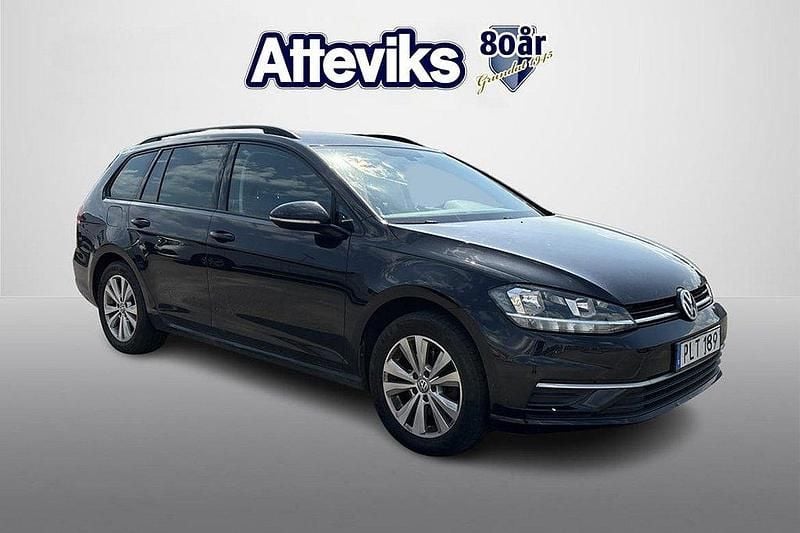 Svart Begagnad 2017 VW Golf VII Kombi | 169 900 kr (Marknadspris) - Bild 1/4