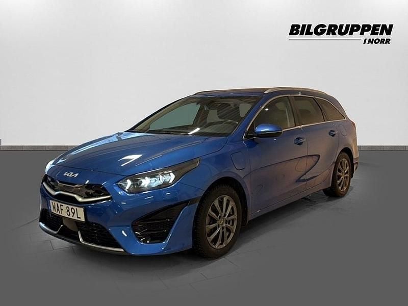 Blå Begagnad 2023 Kia Ceed Sportswagon Advance Kombi | 299 900 kr (Dyr) - Bild 1/4