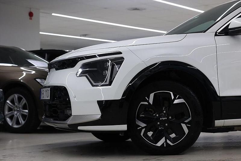 Begagnad Kia e-Niro 150 kW (204 HK) 2022 Vit SUV