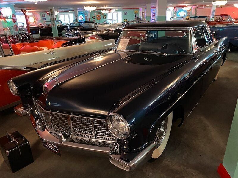 Begagnad Lincoln Continental 300 HK (220 kW) 1956 Mörkblå Sedan