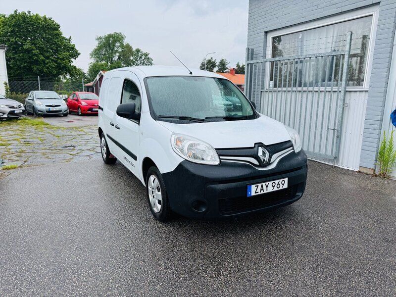 Vit Begagnad 2018 Renault Kangoo Minibuss | 89 900 kr (Marknadspris) - Bild 1/4