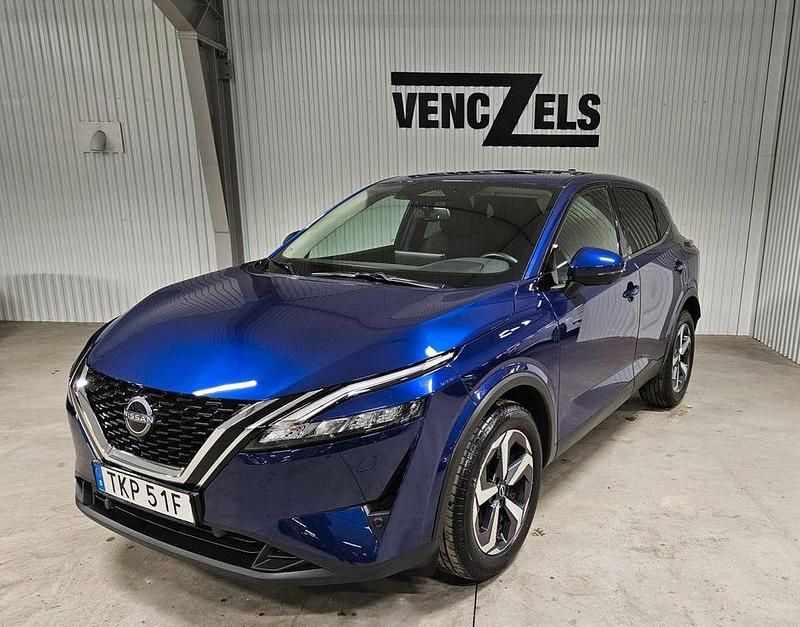 Blå Begagnad 2023 Nissan Qashqai SUV | 289 000 kr (Marknadspris) - Bild 1/4