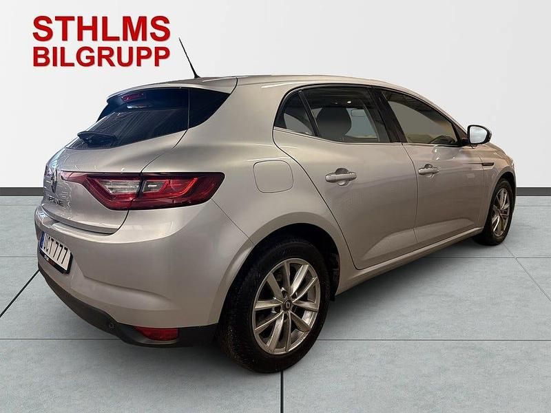 Begagnad Renault Mégane IV 101 HK (74 kW) 2018 Silver metallic