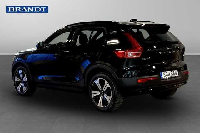 Begagnad Volvo XC40 Plus 175 kW (238 HK) 2023 Svart SUV