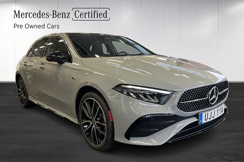 Begagnad Mercedes A250 15 HK (11 kW) 2026 Grå Halvkombi