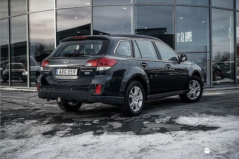 Begagnad Subaru Outback 150 HK (110 kW) 2013 Grå Kombi