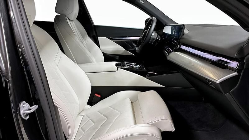 Begagnad BMW i5 M Sport 292 kW (398 HK) 2025 Grå Sedan