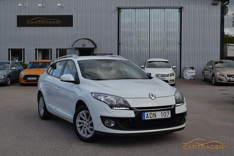 Vit Begagnad 2012 Renault Mégane GrandTour Kombi | 44 900 kr (Marknadspris) - Bild 1/4