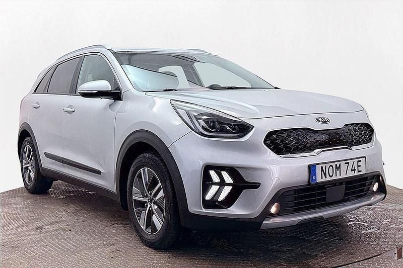 Begagnad Kia Niro Advance 141 HK (103 kW) 2021 Grå SUV