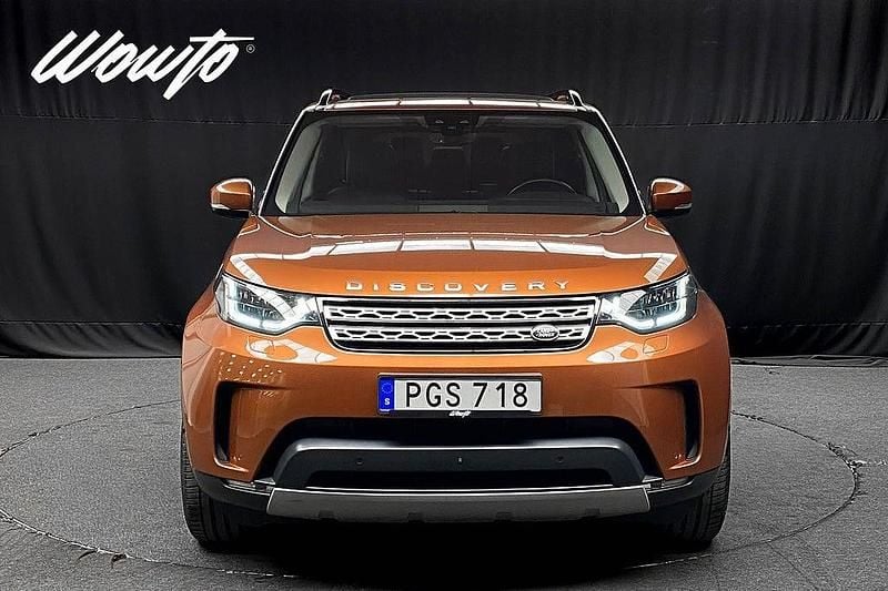 Begagnad Land Rover Discovery 5 HSE Luxury 180 HK (132 kW) 2017 Orange SUV