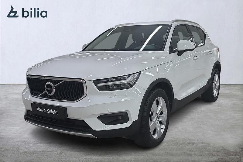 Vit Begagnad 2021 Volvo XC40 Momentum SUV | 354 000 kr (Lite dyr) - Bild 1/3