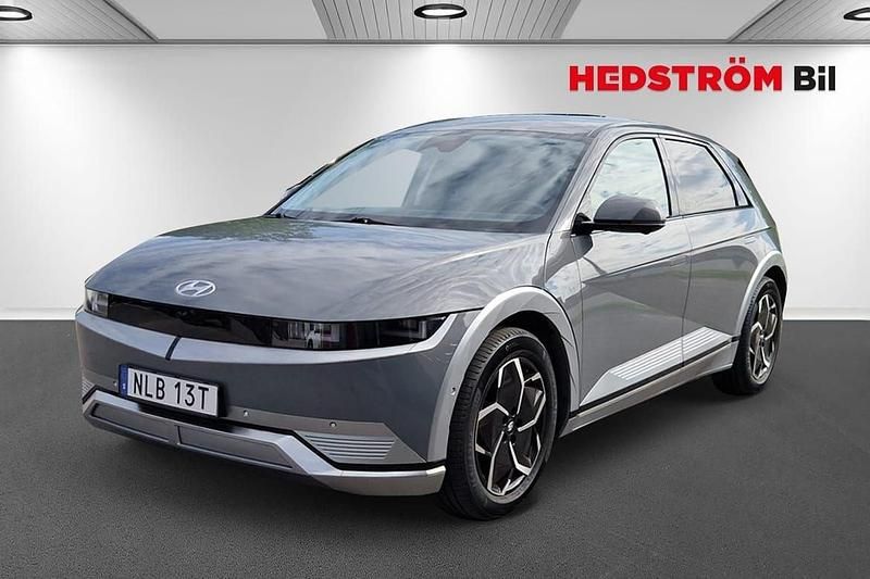 Grå Begagnad 2022 Hyundai Ioniq 5 SUV | 365 000 kr - Bild 1/4