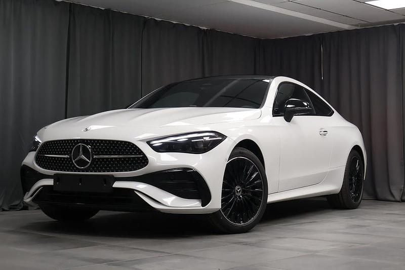 Vit Begagnad 2025 Mercedes CLE300 AMG Line Premium Plus Sportkupé | 719 000 kr - Bild 1/4