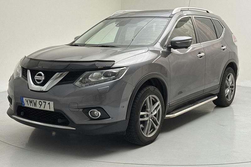 Grå Begagnad 2017 Nissan X-Trail SUV | 189 000 kr (Marknadspris) - Bild 1/4
