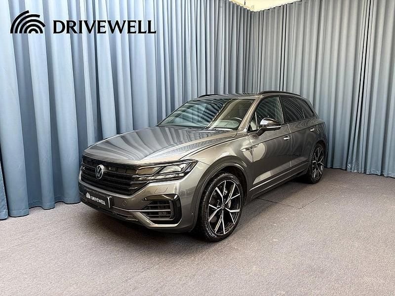 Grå Begagnad 2021 VW Touareg R SUV | 479 766 kr (Bra pris) - Bild 1/4