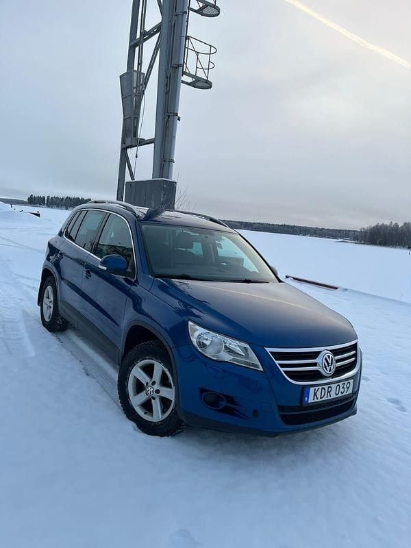 Begagnad 2010 VW Tiguan SUV | 89 900 kr (Marknadspris) - Bild 1/4