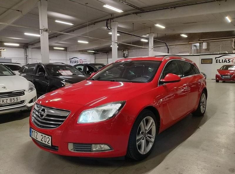 Röd Begagnad 2012 Opel Insignia Kombi | 57 500 kr (Marknadspris) - Bild 1/4